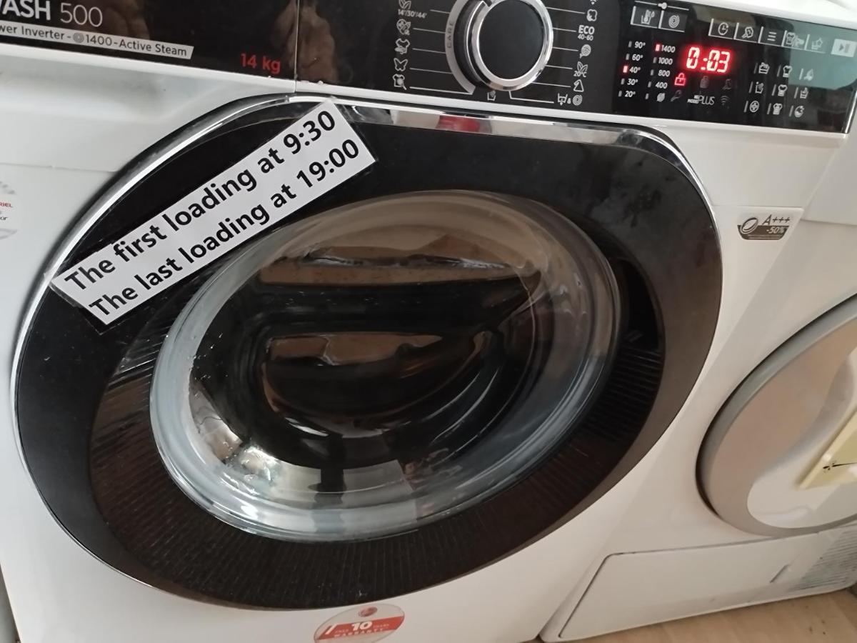 "No Party & Many Rules" Hostel N1 Sofya Dış mekan fotoğraf