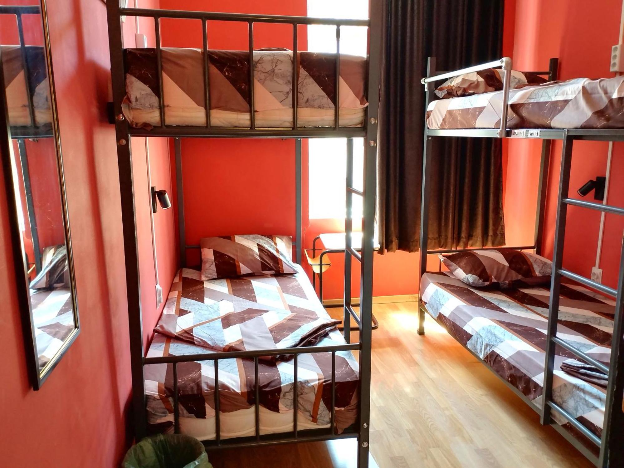 "No Party & Many Rules" Hostel N1 Sofya Oda fotoğraf